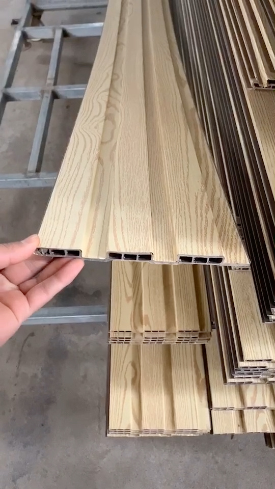 建筑装饰行业作为户外建材的核心采购群体