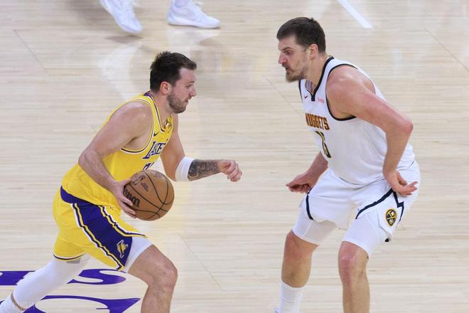 东契奇绝杀封神 文班亚马准四双憾失最佳