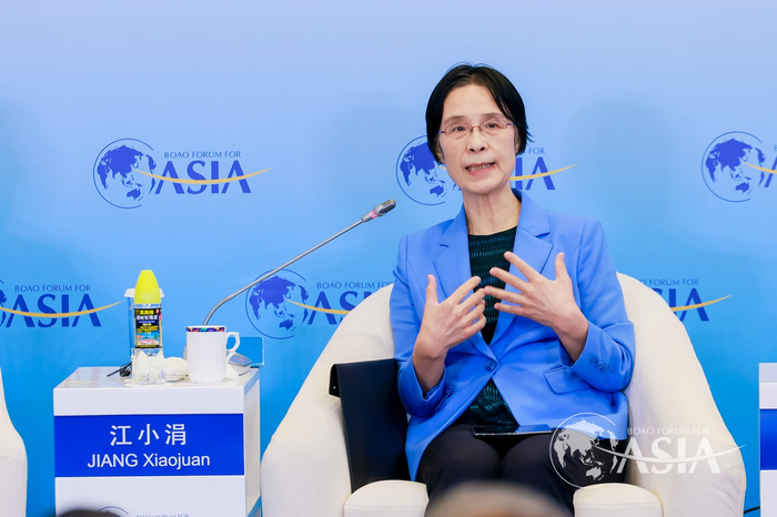 中欧合作聚焦足球发展，江小涓呼吁加强体育交