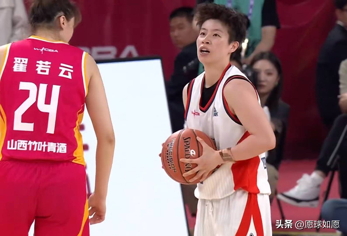 四川女篮客场逆转山西女篮 王思雨末节爆发助队